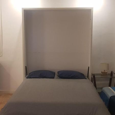 الشقق الفندقية باريسفي  Charming Loft - Tour Eiffel/ Rue Cler المظهر الخارجي الصورة