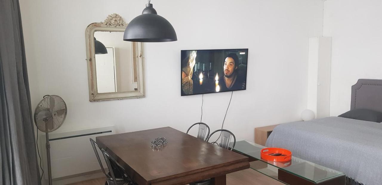 الشقق الفندقية باريسفي  Charming Loft - Tour Eiffel/ Rue Cler المظهر الخارجي الصورة