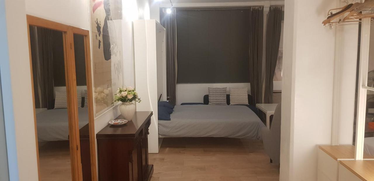 الشقق الفندقية باريسفي  Charming Loft - Tour Eiffel/ Rue Cler المظهر الخارجي الصورة